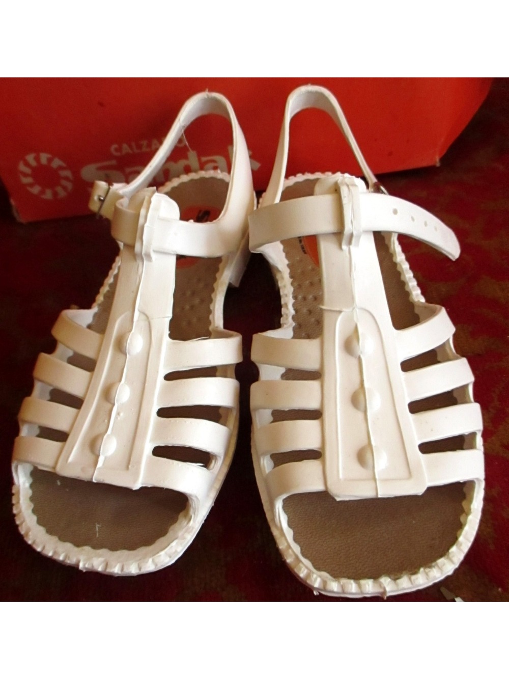Vtg 70s Girls Sandals 12-14 NEW True WHITE RUBBER SLIP ON MEXICAN SANDALS SANDAK